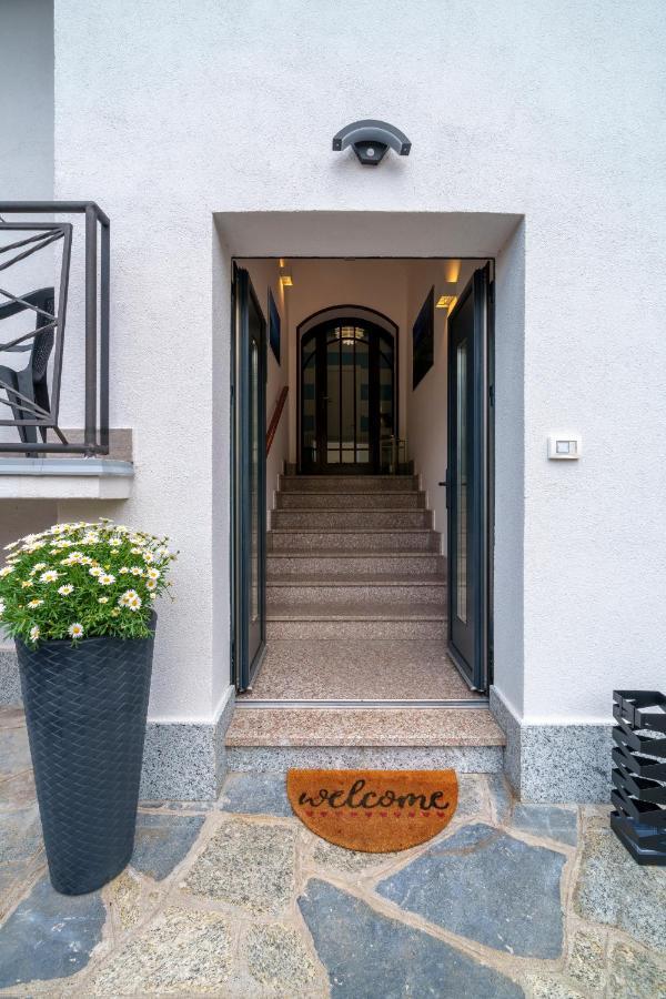Casa Vacanza Acqua Dolce Maccagno Exteriör bild