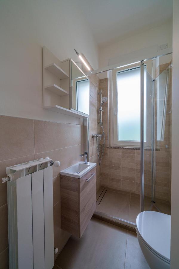 Casa Vacanza Acqua Dolce Maccagno Exteriör bild