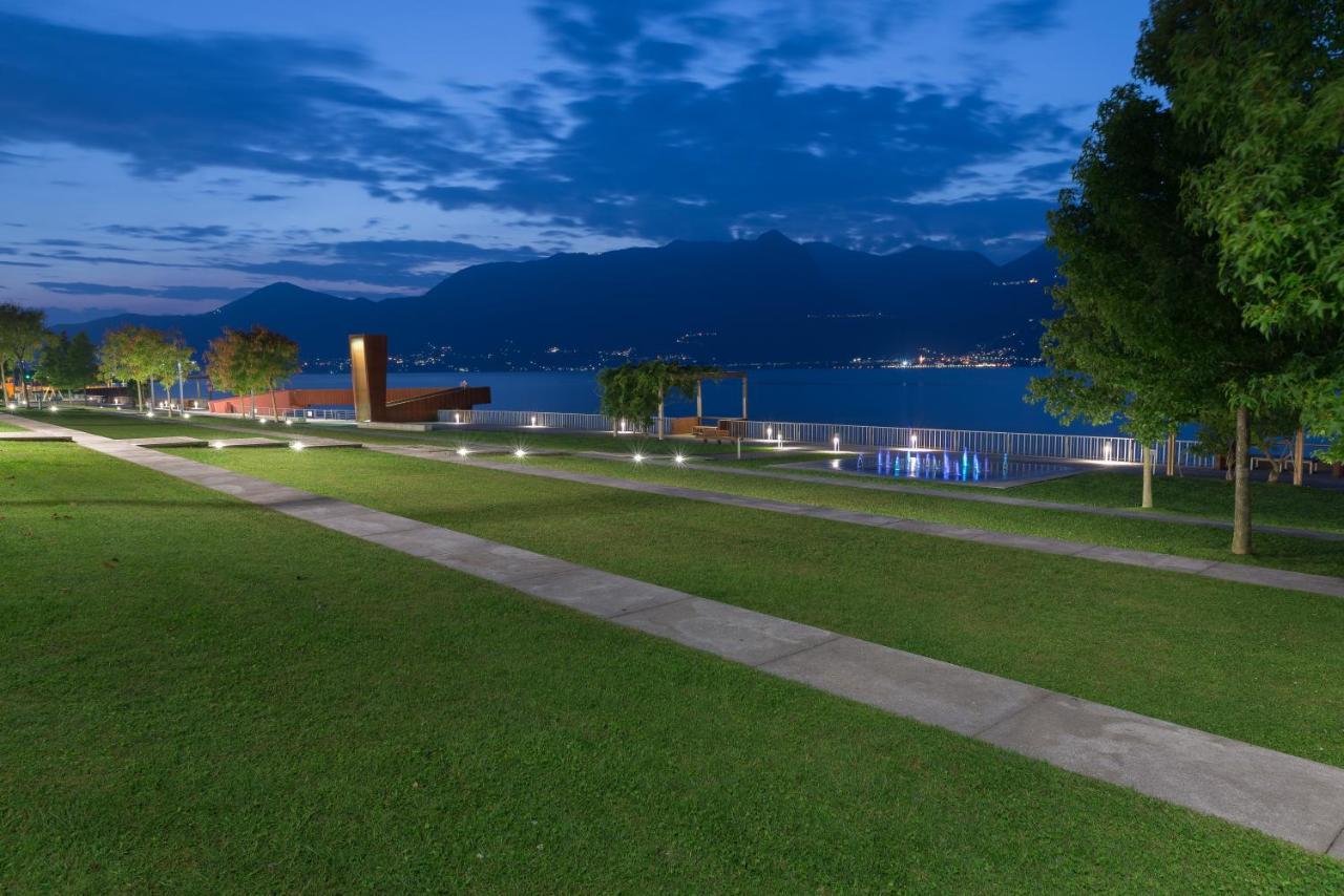 Casa Vacanza Acqua Dolce Maccagno Exteriör bild